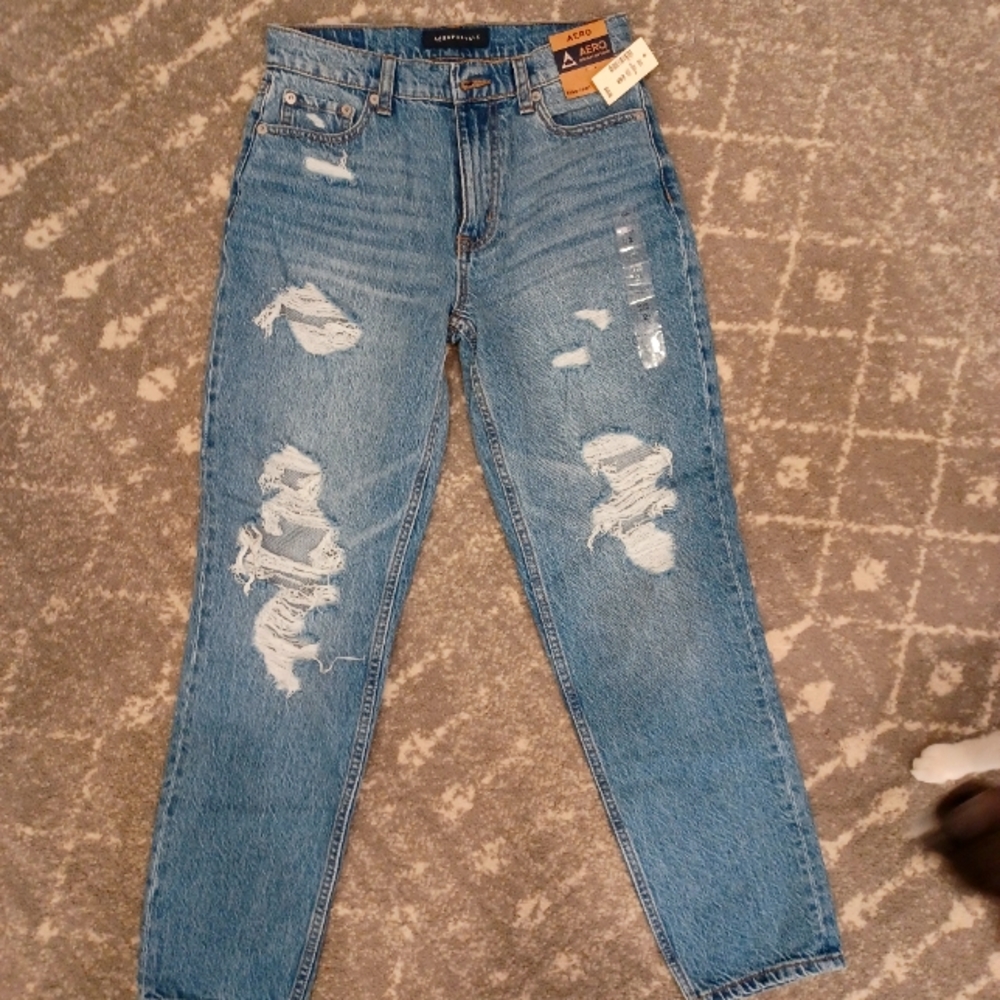 NWT Mom jeans👖